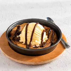 Skillet Chocolate Chip Cookie