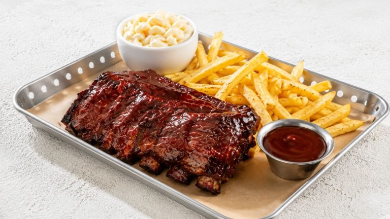 half rack of ribs calories